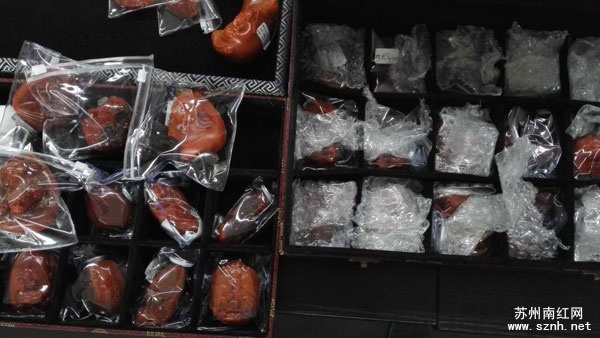 苏工数百件南红玛瑙精品前往凉山西昌 苏工数百件南红玛瑙精品前往凉山西昌