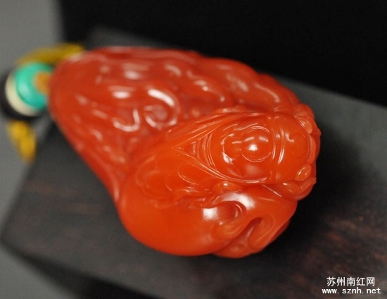 怎样鉴别南红联合料与巴西红玛瑙? 怎样鉴别南红联合料与巴西红玛瑙?