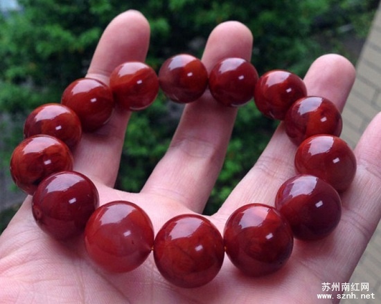 小编划重点:南红鉴别核心要点之色彩(二) 小编划重点:南红鉴别核心要点之色彩(二)