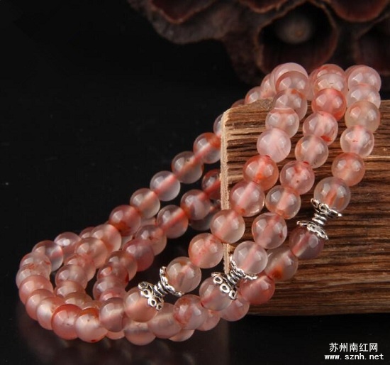 精美南红玛瑙冰飘手串欣赏(多图) 精美南红玛瑙冰飘手串欣赏(多图)