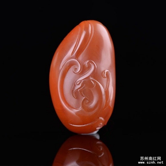 它是什么神鸟?为什么这3类人都争着要戴它!