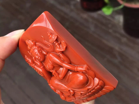 兵家必争的南红精雕重器来了!它是谁?速看! 兵家必争的南红精雕重器来了!它是谁?速看!