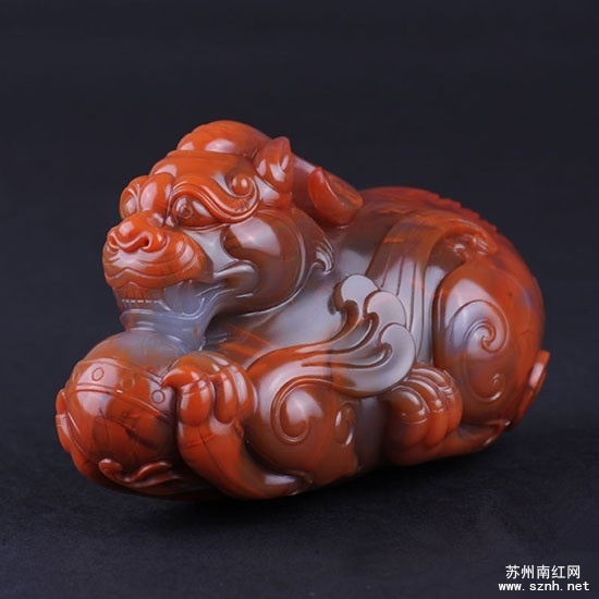 如何挑选南红玛瑙摆件? 如何挑选南红玛瑙摆件?