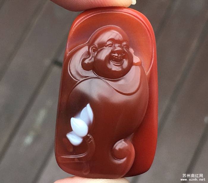 南红玛瑙的作用与功效 南红玛瑙的作用与功效