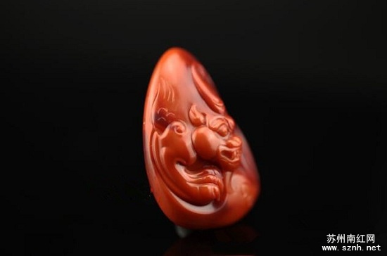 如何鉴别南红玛瑙瓦西料雕件好坏?