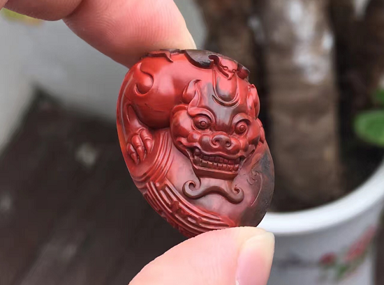 碰见南红包浆料不会挑?三大技巧帮你把好货找出来! 碰见南红包浆料不会挑?三大技巧帮你把好货找出来!